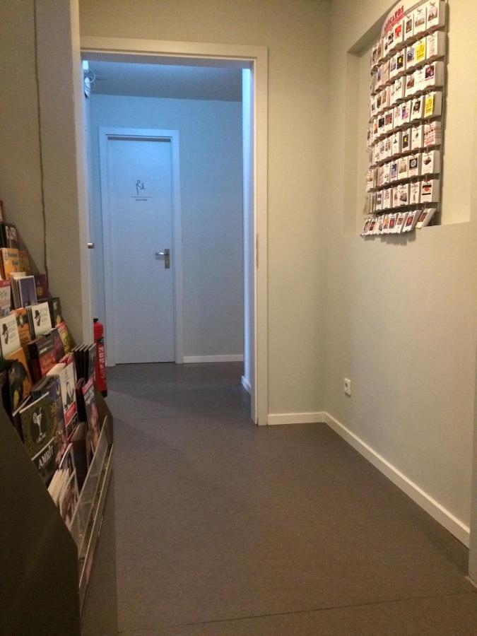Hostel Near Brandenburg Gate - & *