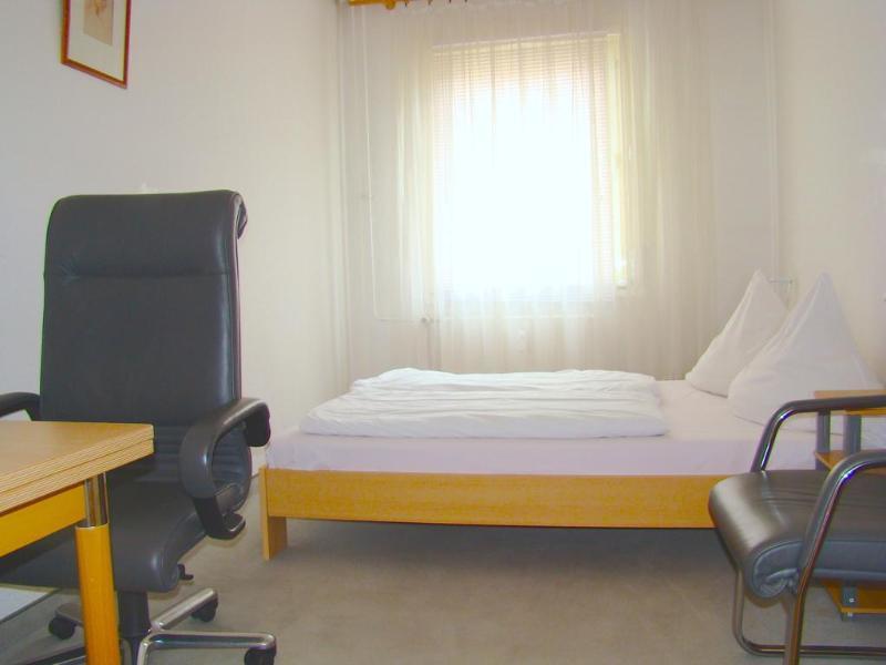 Hostel Near Brandenburg Gate - Rooms&apartments *